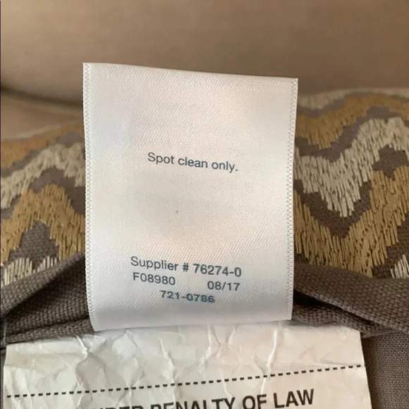 Linden Street Gray Geometric Accent Pillow 16x16 New - Picture 8 of 9